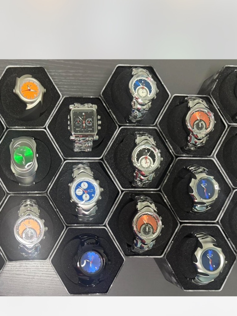 Men's clones  oak Watch . Retro vintage watch. Price for each